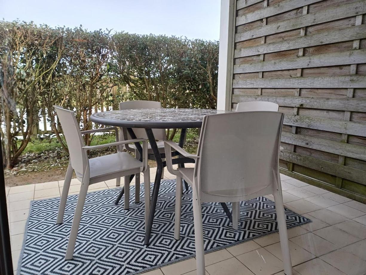 Ferienwohnung Le 501 F2 De Plain-Pied Avec Terrasse Courseulles-sur-Mer Exterior foto